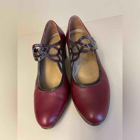 Naot burgundy leather avant garde 2.5" block heeled comfort shoe women's size 37 - Picture 4 of 8